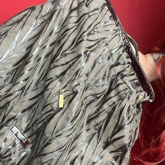 Big baggy animal print purse π€π€ββββββββββββββββββββ - Picture 4 of 4